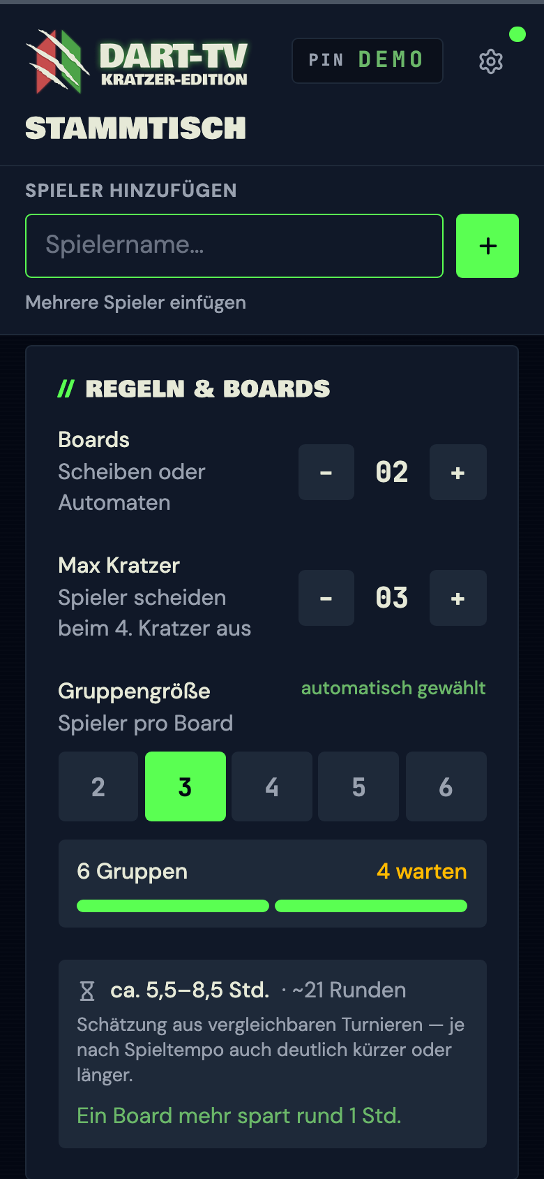 Turnierleitung in der Vorbereitung mit Boards, Kratzer-Limit, Gruppengröße und der voraussichtlichen Turnierdauer